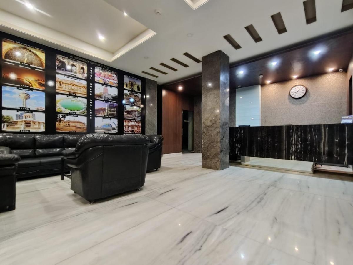 Hotel Grand Ambience Ahmedabad Luaran gambar