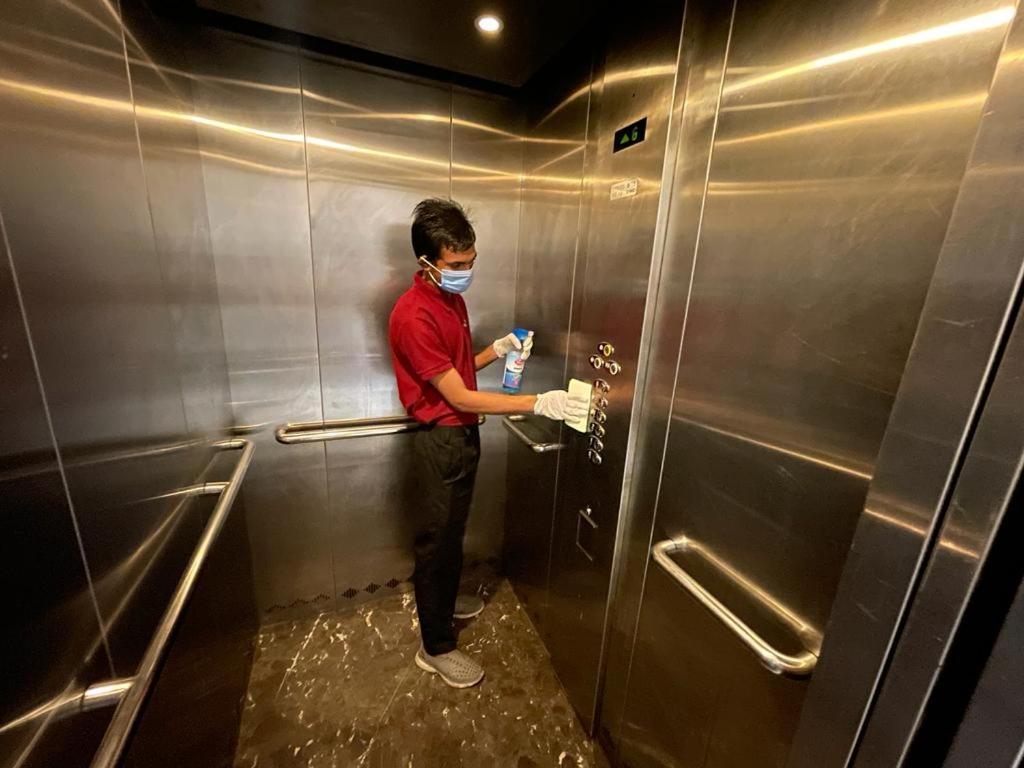 Hotel Grand Ambience Ahmedabad Luaran gambar