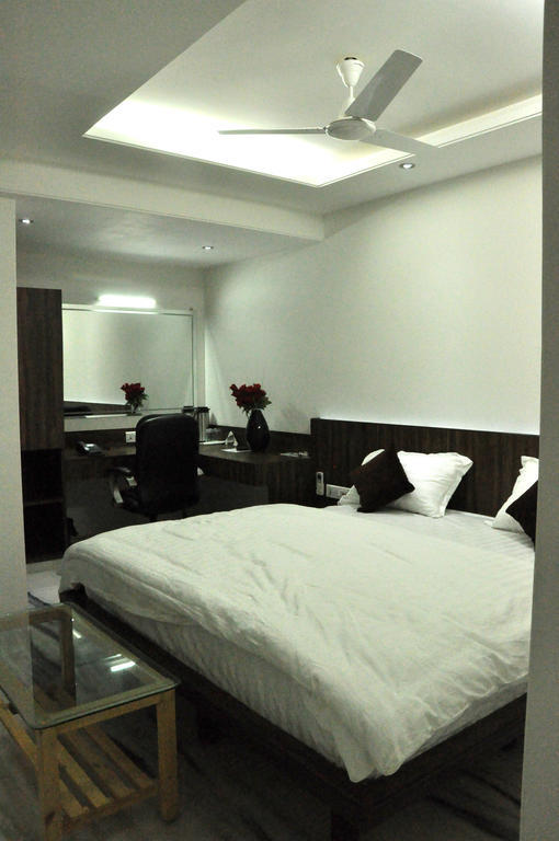 Hotel Grand Ambience Ahmedabad Luaran gambar